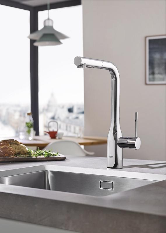 Grohe Essence køkkenarmatur m/udtræk, krom Grohe Essence køkkenarmatur m/udtræk, krom